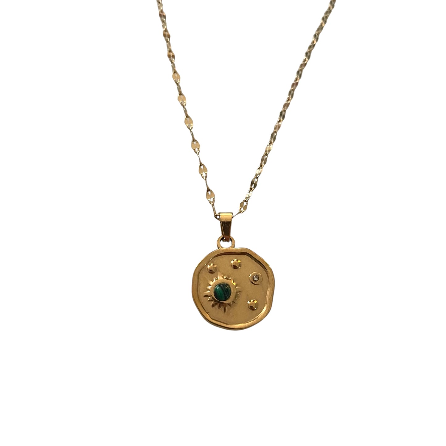 Pendant Green stone   - Necklace Gold